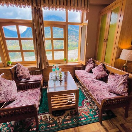 Snow Clad Riverview Hotel & Resort, Manali Buitenkant foto