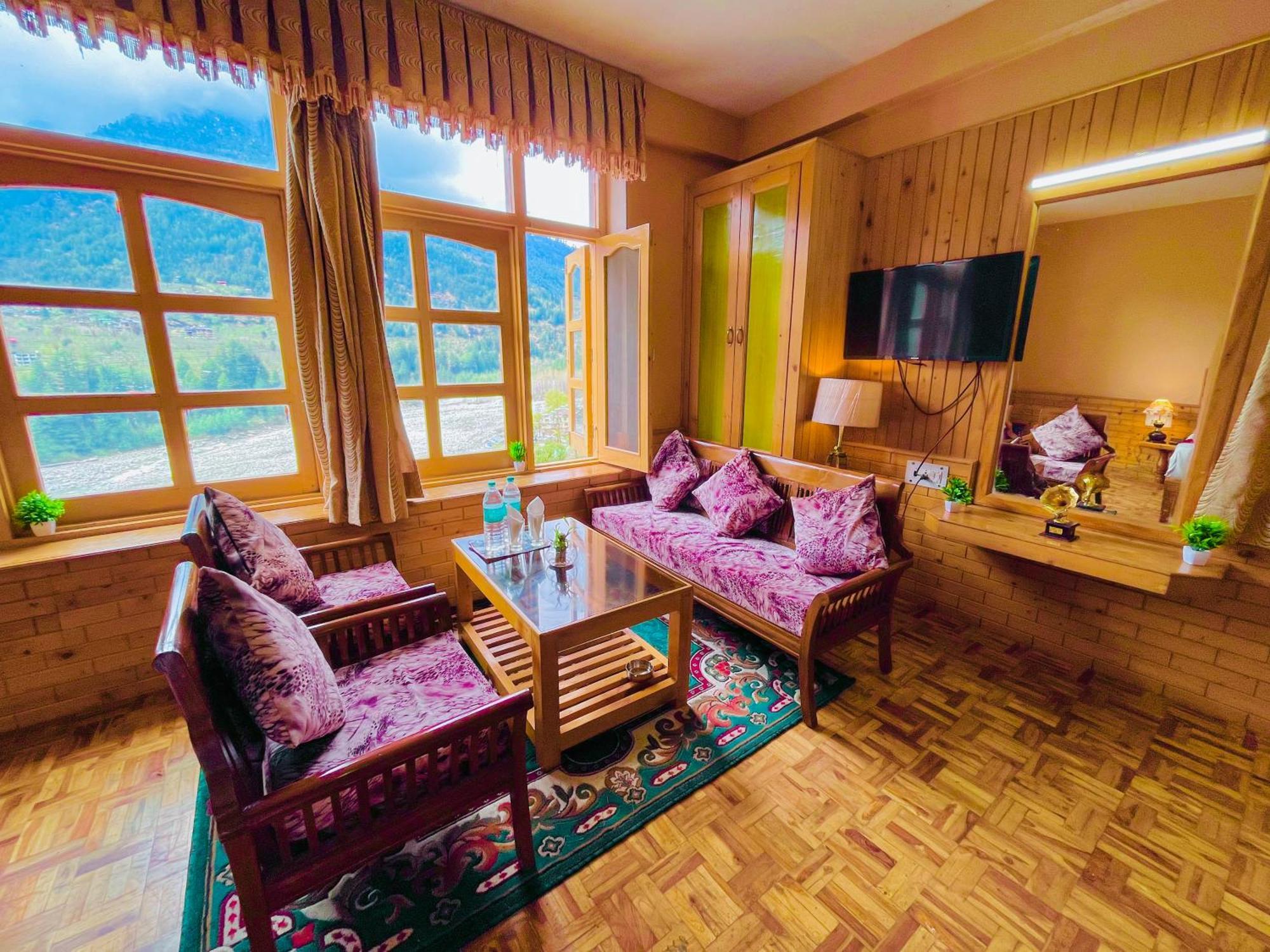 Snow Clad Riverview Hotel & Resort, Manali Buitenkant foto