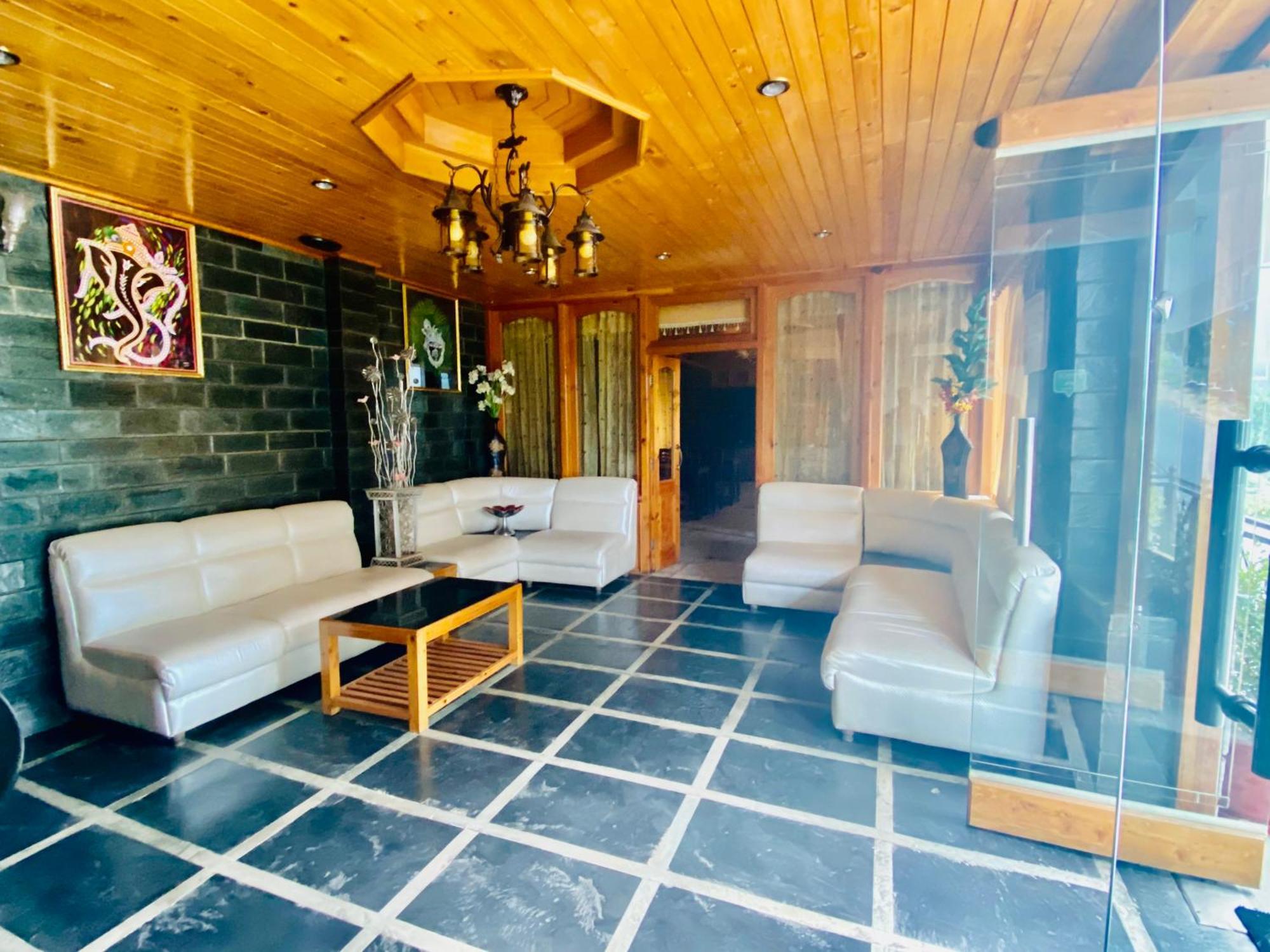 Snow Clad Riverview Hotel & Resort, Manali Buitenkant foto